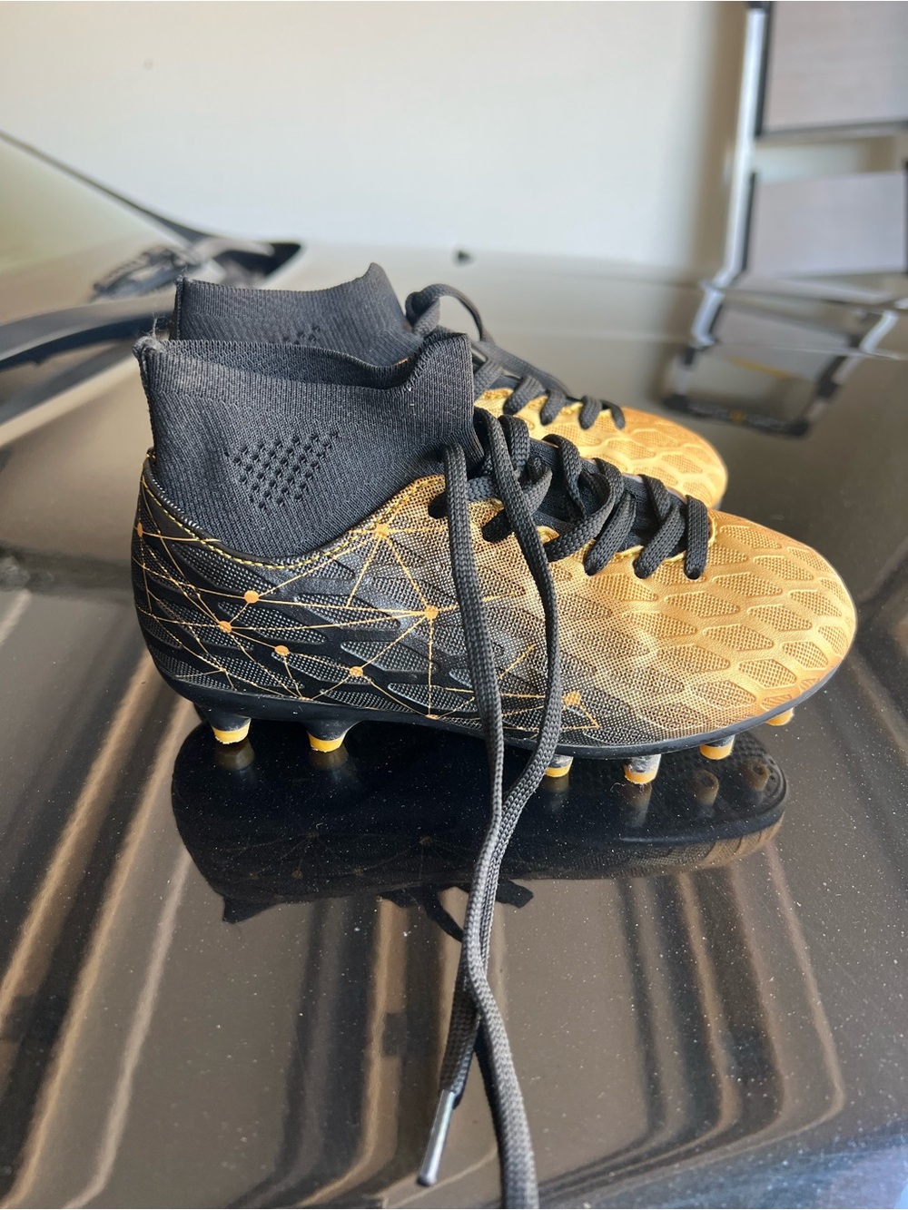 Kids football Cleats - Black and Gold Athletic Boots